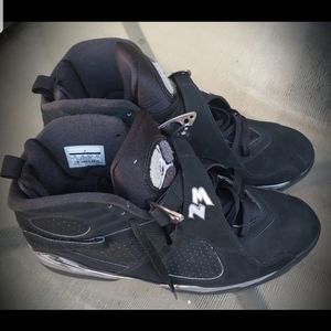 Nike air Jordan8 chrome Size 13 barely worn.